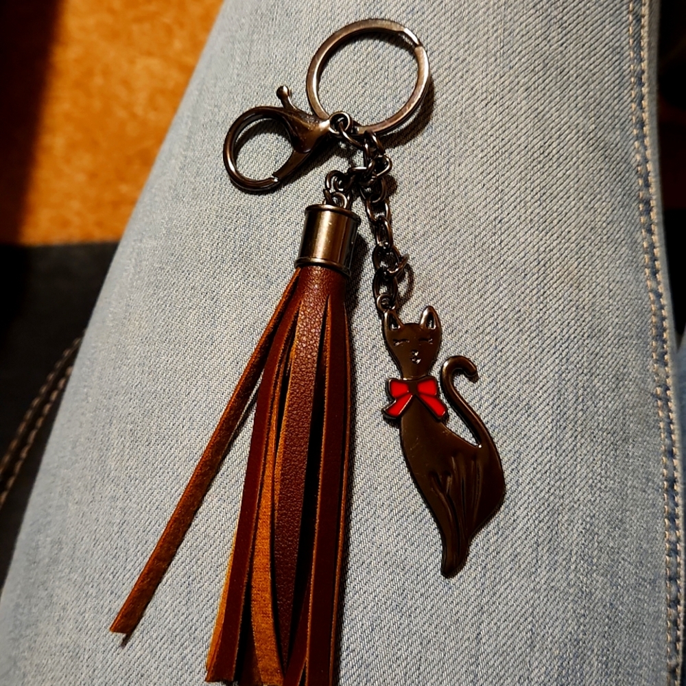 Cat Keychain with tassle